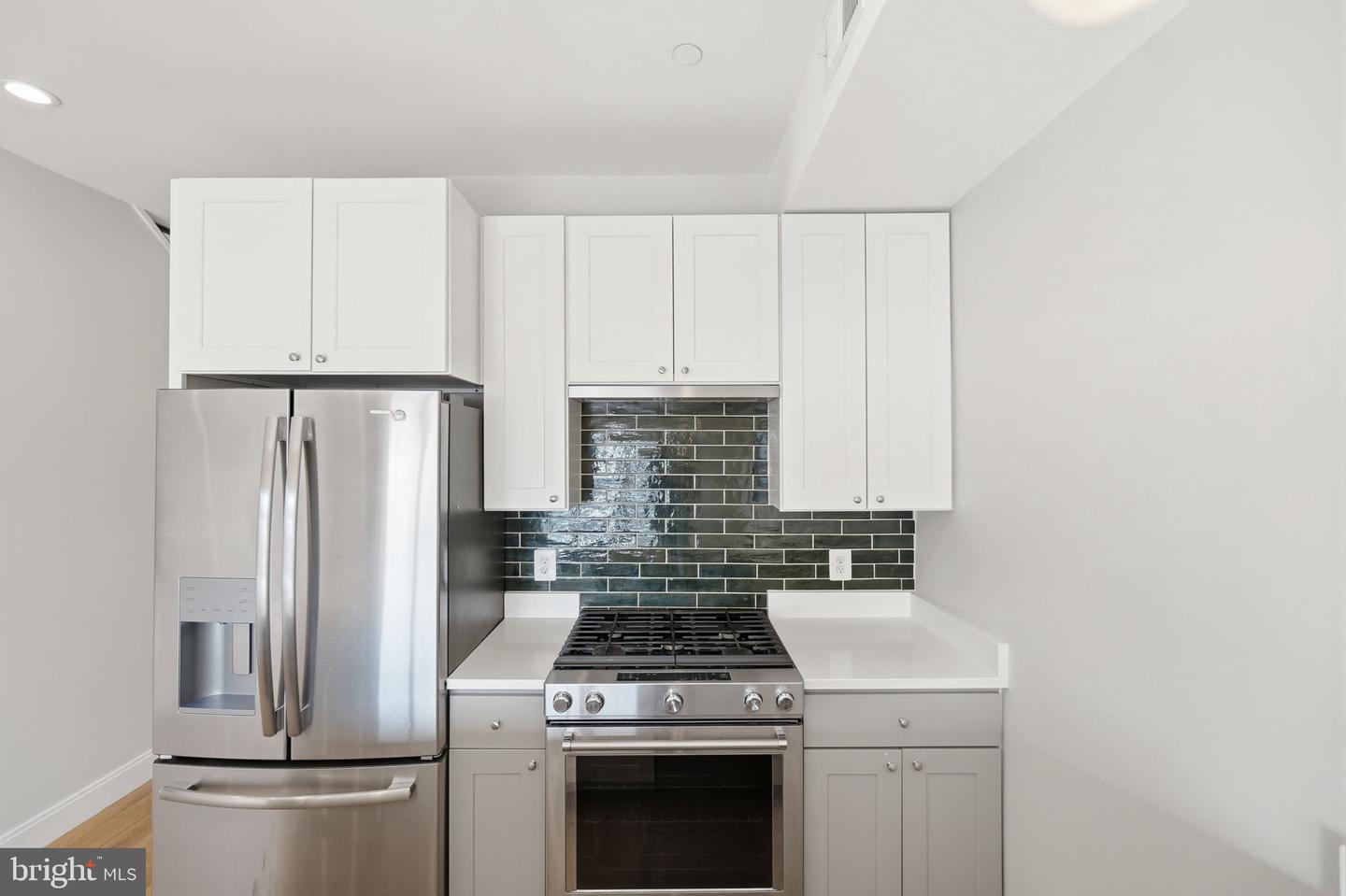 1263 Owen Pl Ne #2 Property Photo 6