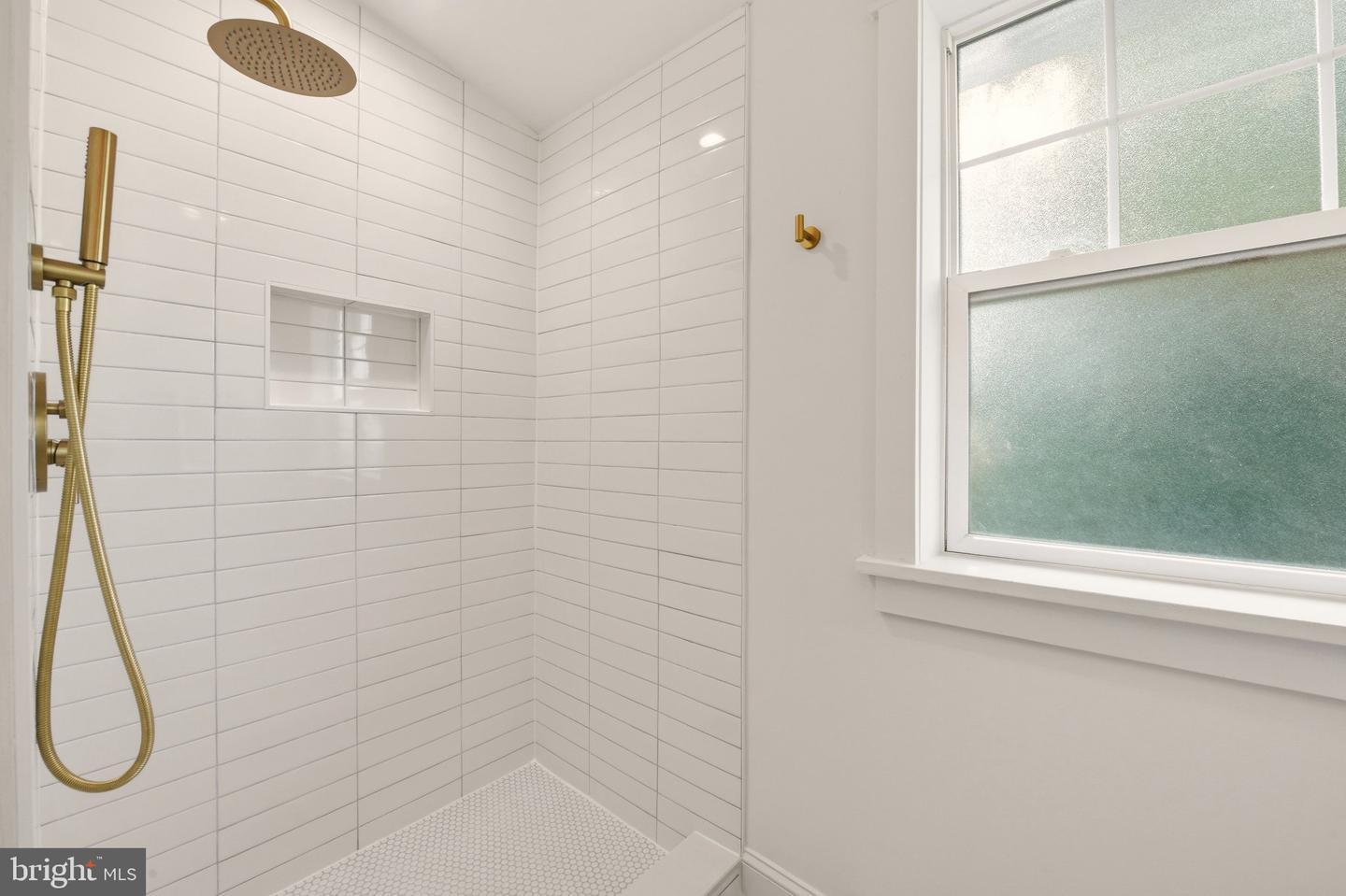 2922 12th St Ne Property Photo 40