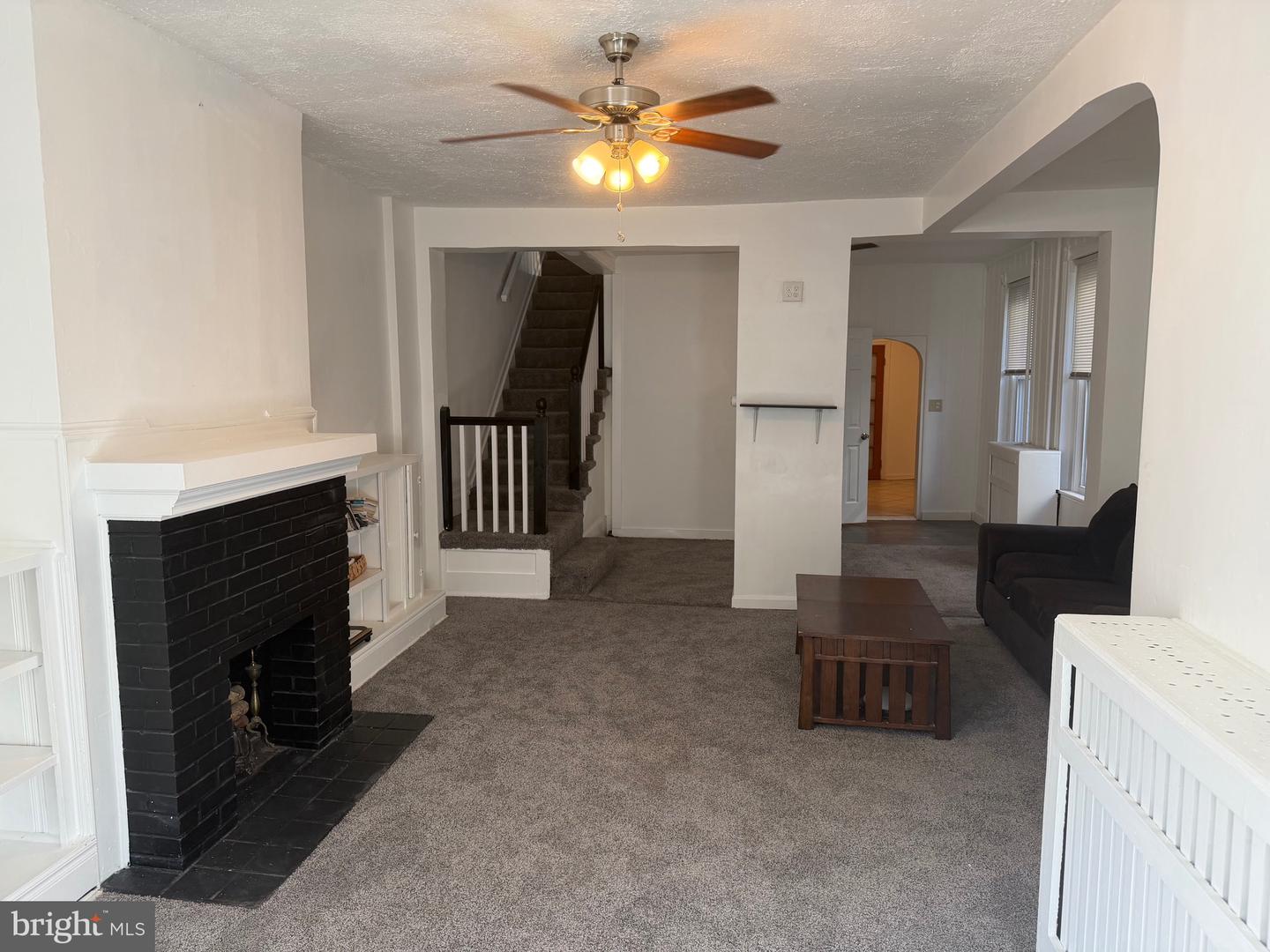 1249 Morse St Ne Property Photo 3