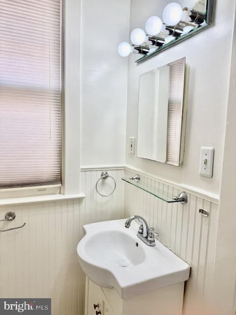 3020 Porter St Nw #301 Property Photo 12