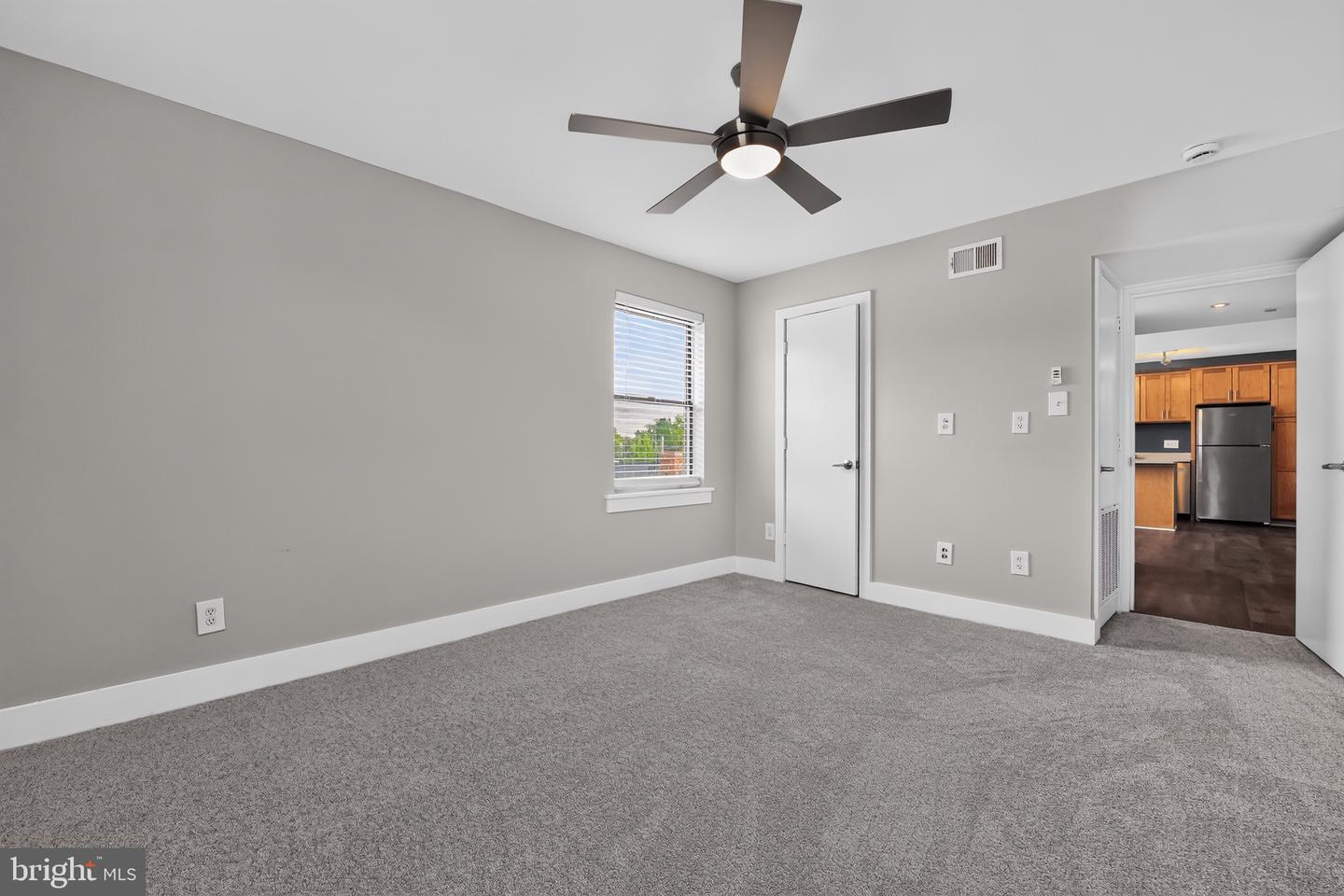 210-212 Oakwood St Se #318 Property Photo 13