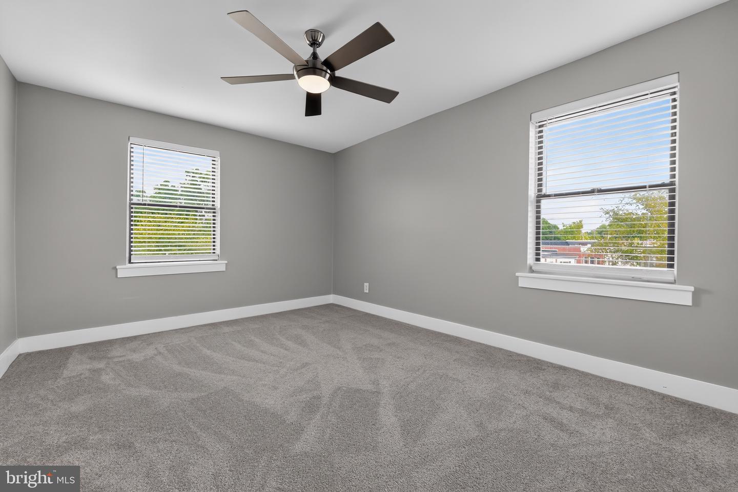 210-212 Oakwood St Se #318 Property Photo 15