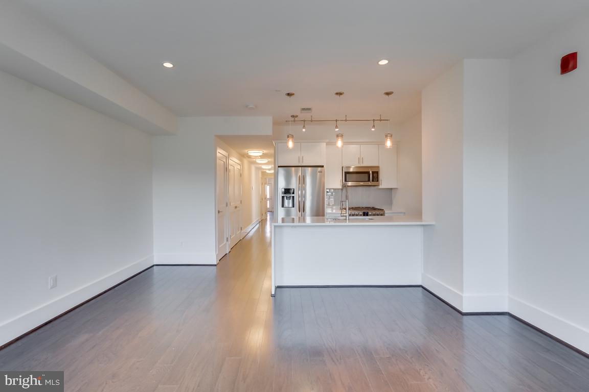 1451 Girard St Nw #4 Property Photo 8