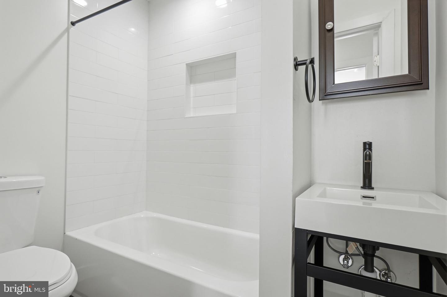 3102 South Dakota Ave Ne Property Photo 45