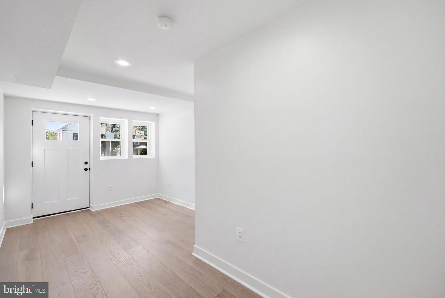 3102 South Dakota Ave Ne Property Photo 56