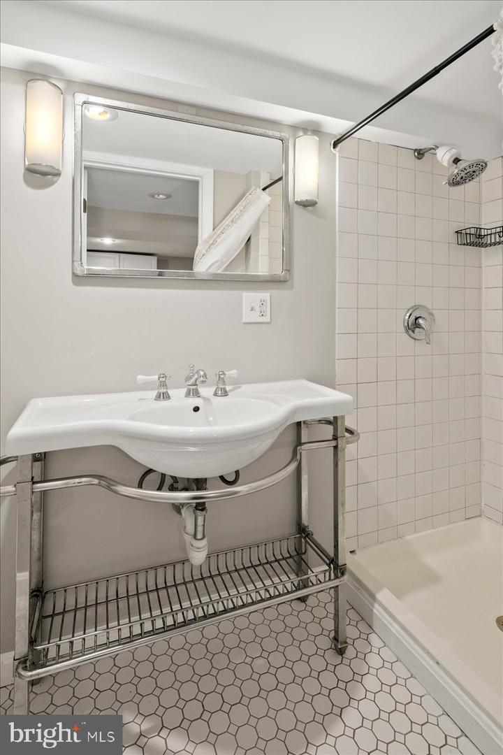 1850 Park Rd Nw Property Photo 44