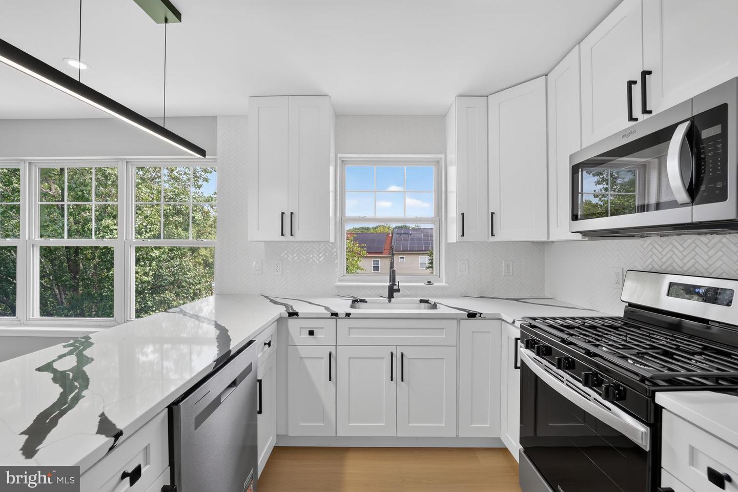 4014 Blakney Ln Se Property Photo 9