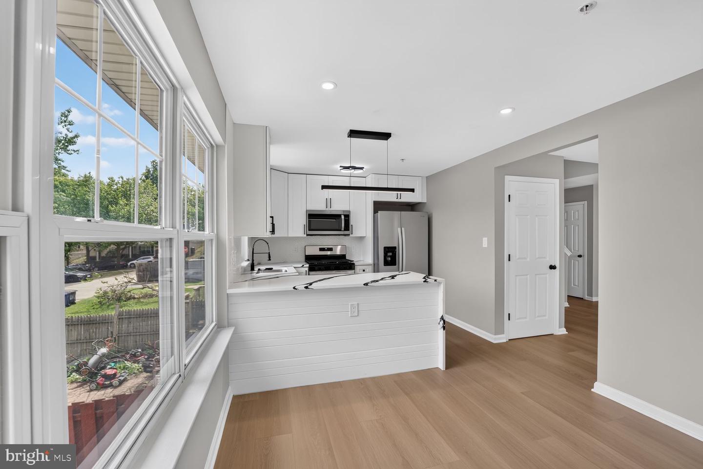4014 Blakney Ln Se Property Photo 11