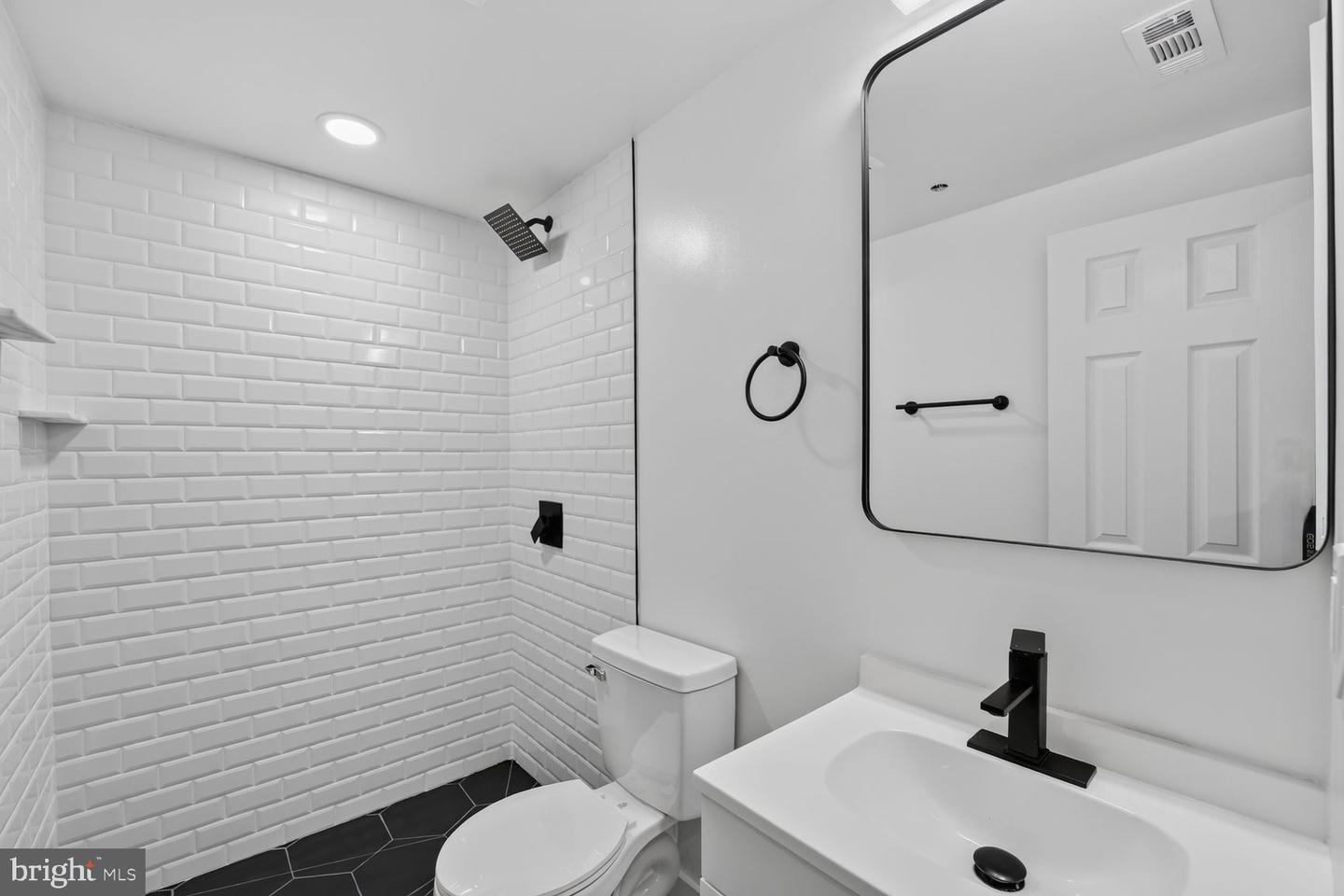 4014 Blakney Ln Se Property Photo 32