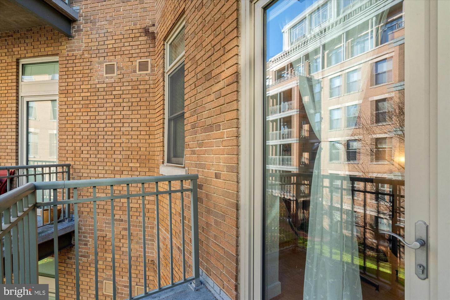 2425 L St Nw #324 Property Photo 10