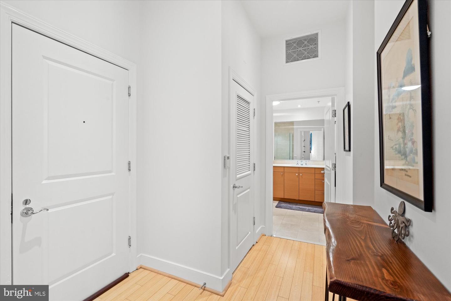2425 L St Nw #324 Property Photo 16
