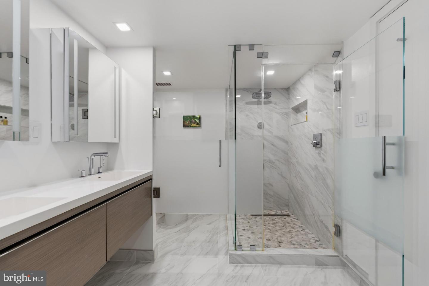 700 New Hampshire Ave Nw #120 Property Photo 33