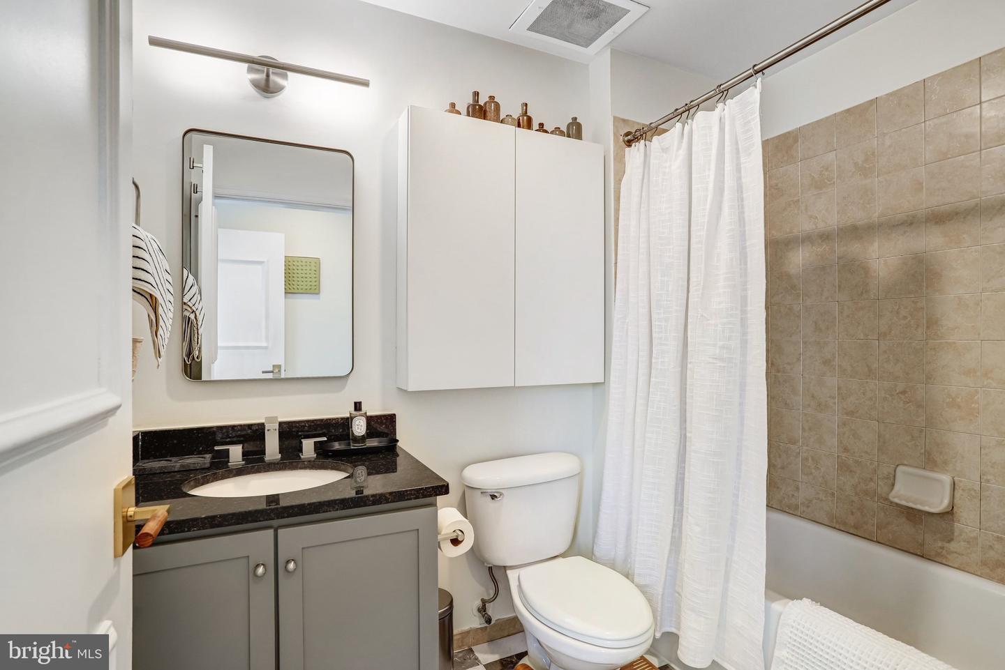 150 V St Nw #v305 Property Photo 23