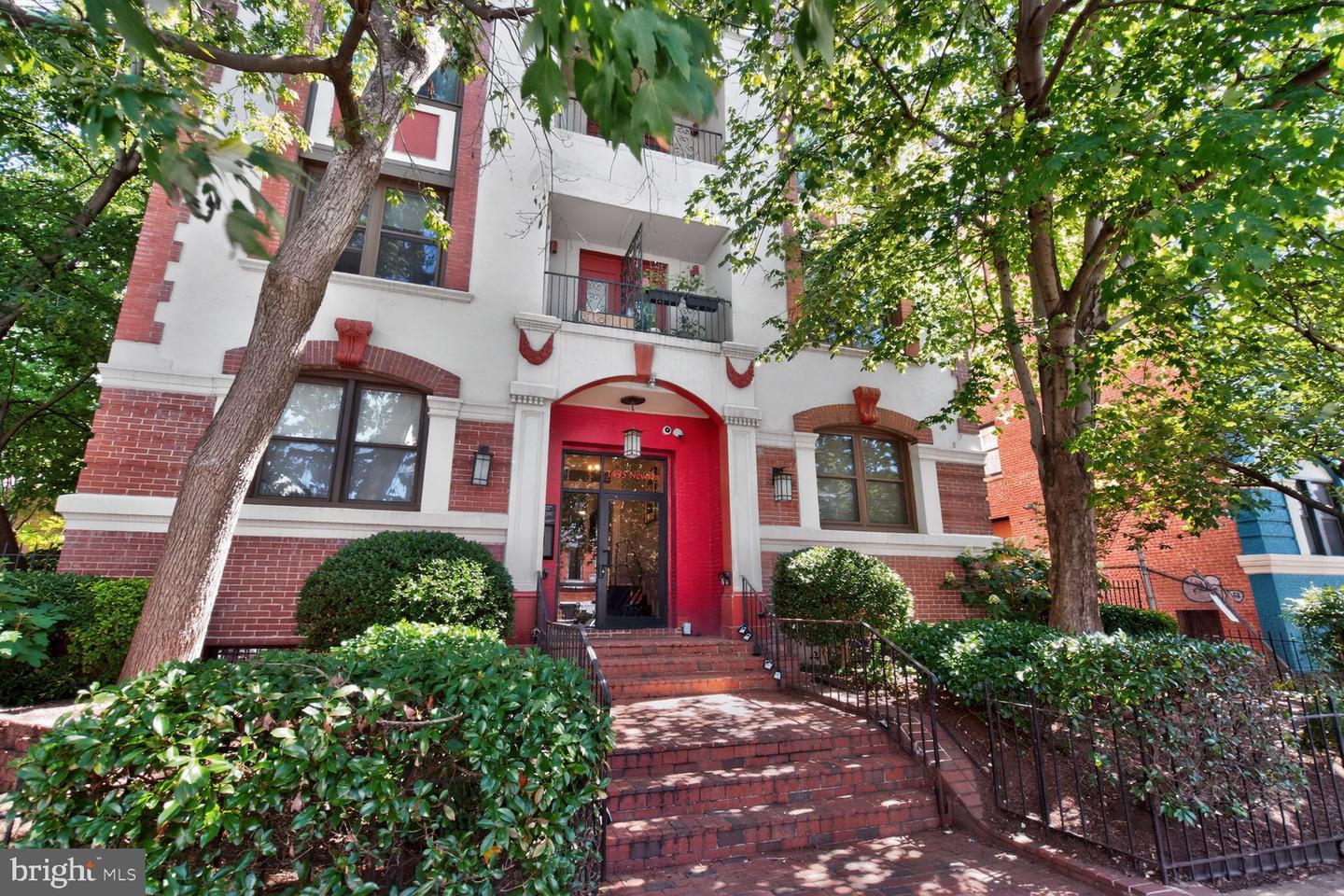 1495 Newton St Nw #b102 Property Photo 1