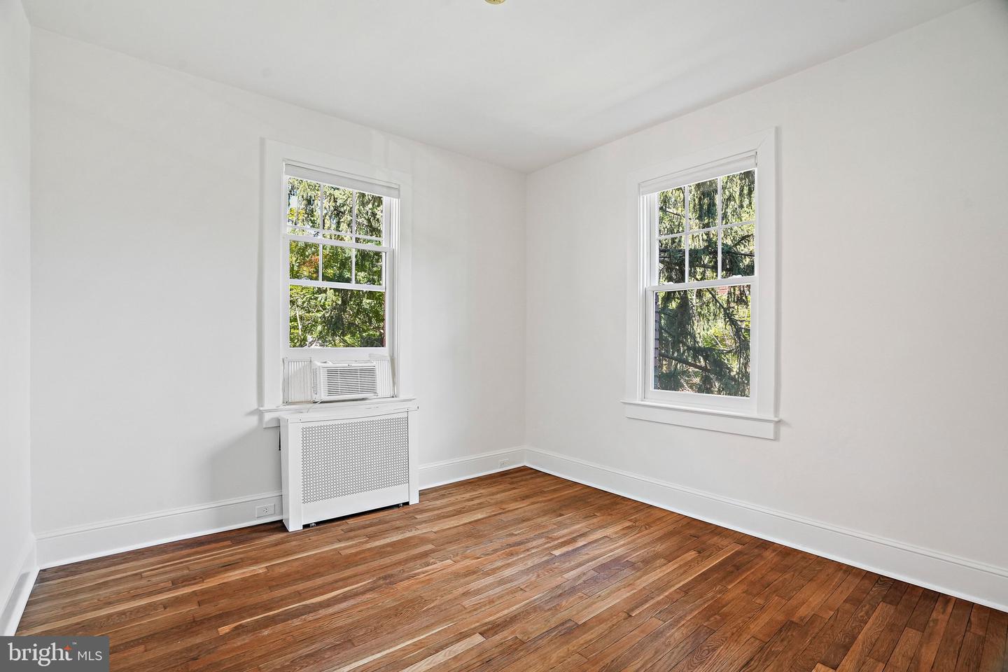 3018 Porter St Nw #201 Property Photo 12