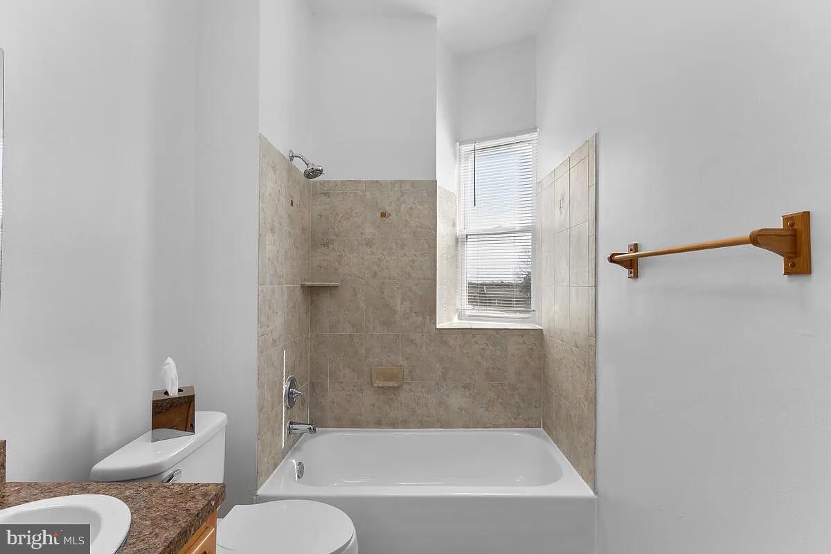 1275 Meigs Pl Ne #3 Property Photo 18