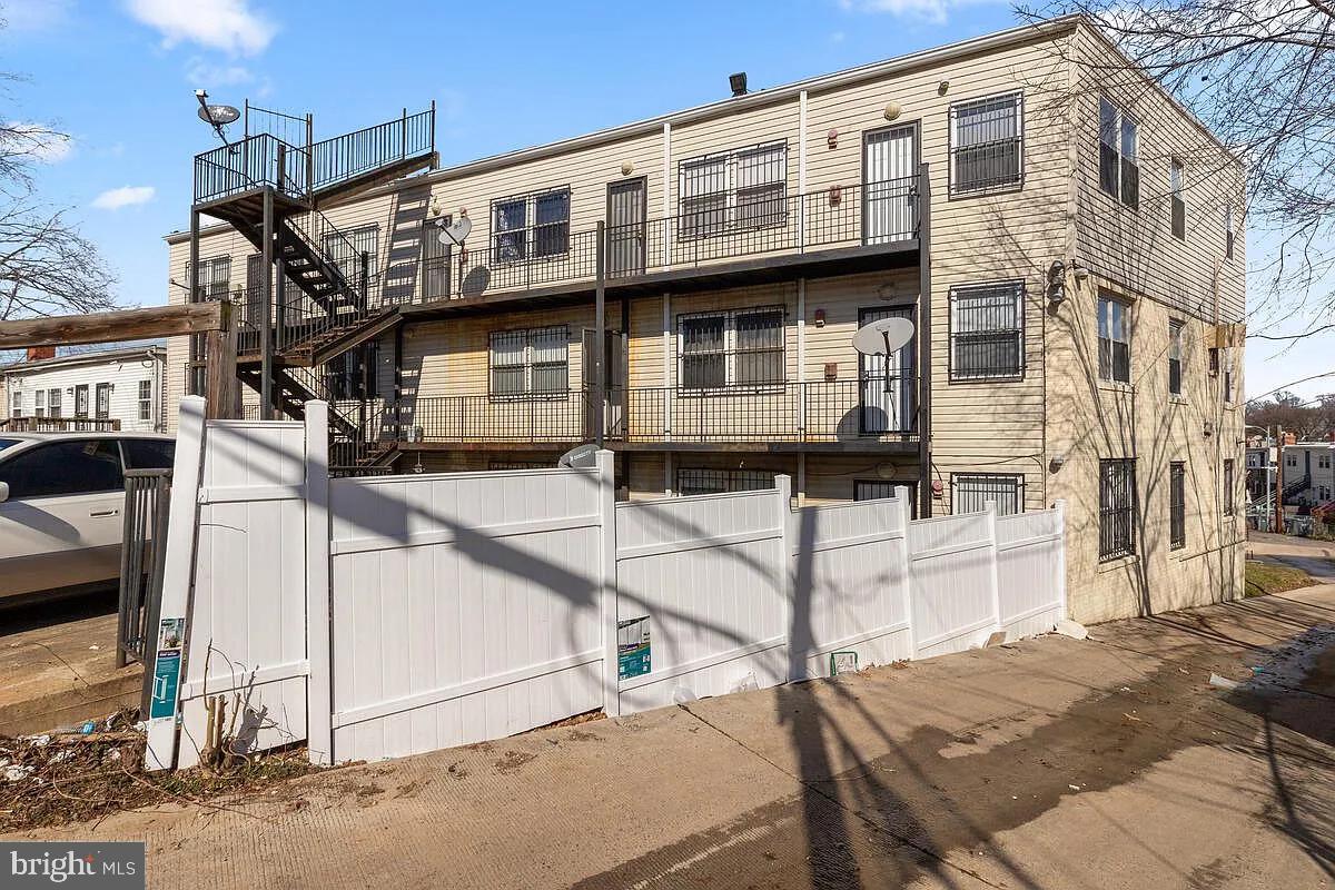 1275 Meigs Pl Ne #3 Property Photo 25