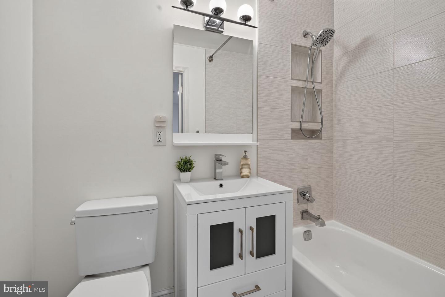 2828 Wisconsin Ave Nw #314 Property Photo 28