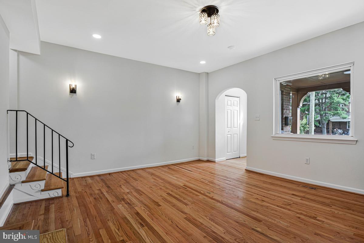 129 Ingraham St Nw Property Photo 9