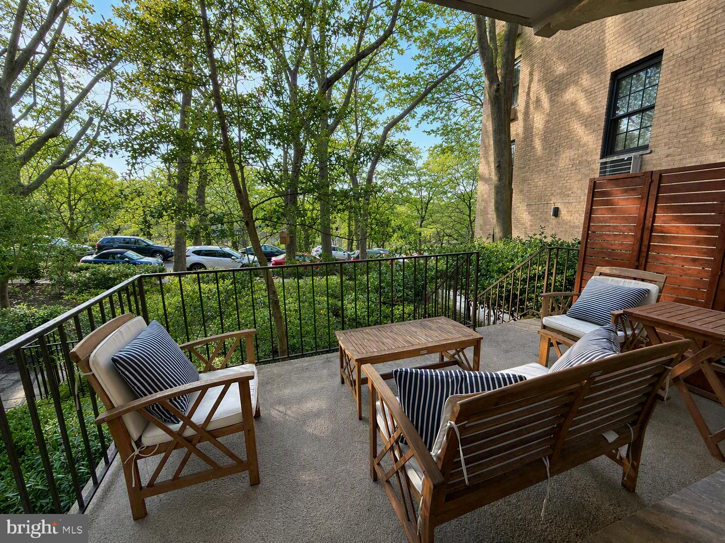 2310 Ashmead Pl Nw #106 Property Photo 4