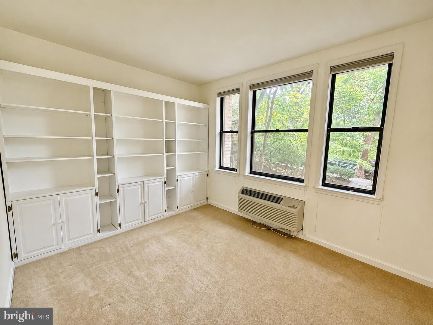2310 Ashmead Pl Nw #106 Property Photo 8