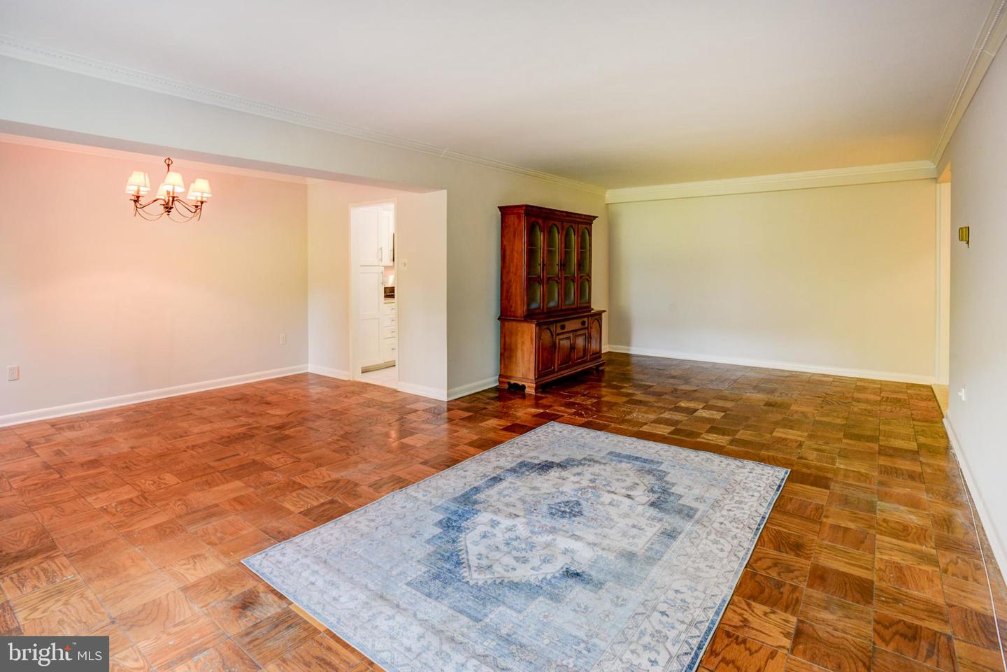 4201 Cathedral Ave Nw #202e Property Photo 7