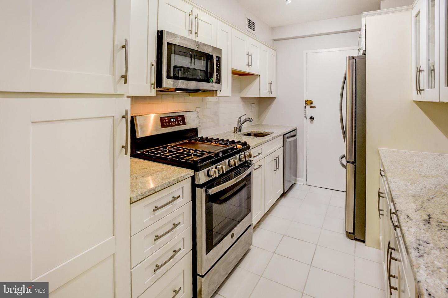 4201 Cathedral Ave Nw #202e Property Photo 16