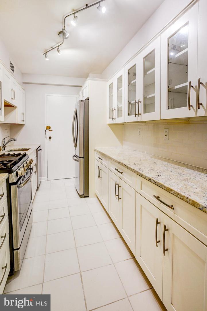 4201 Cathedral Ave Nw #202e Property Photo 21