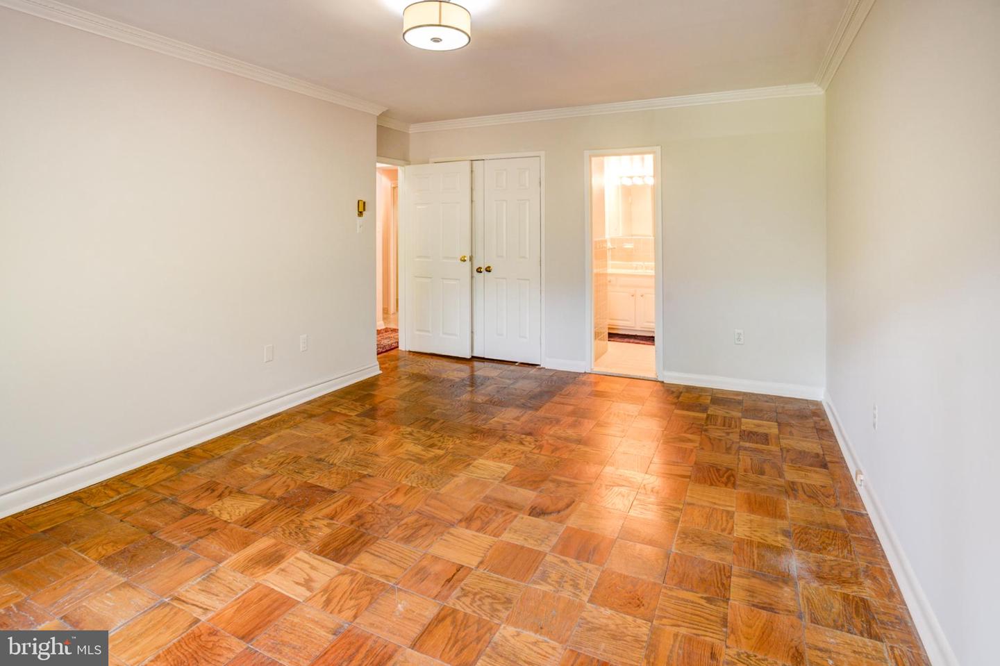 4201 Cathedral Ave Nw #202e Property Photo 33