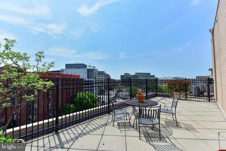2201 L St Nw #612 Property Photo 25