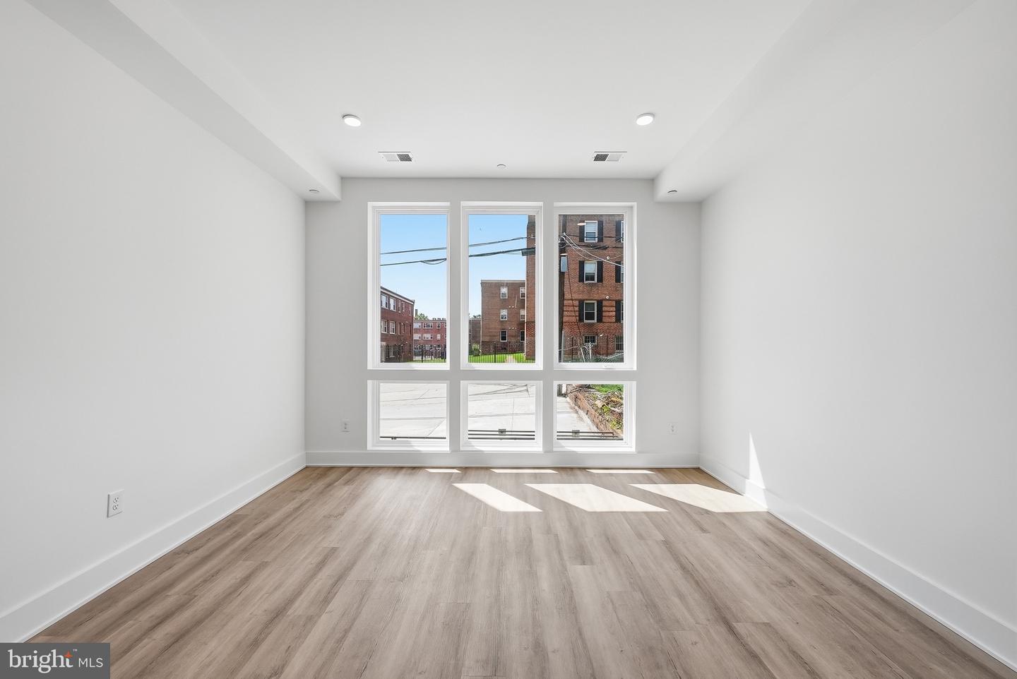 2105 M St Ne #5 Property Photo 6