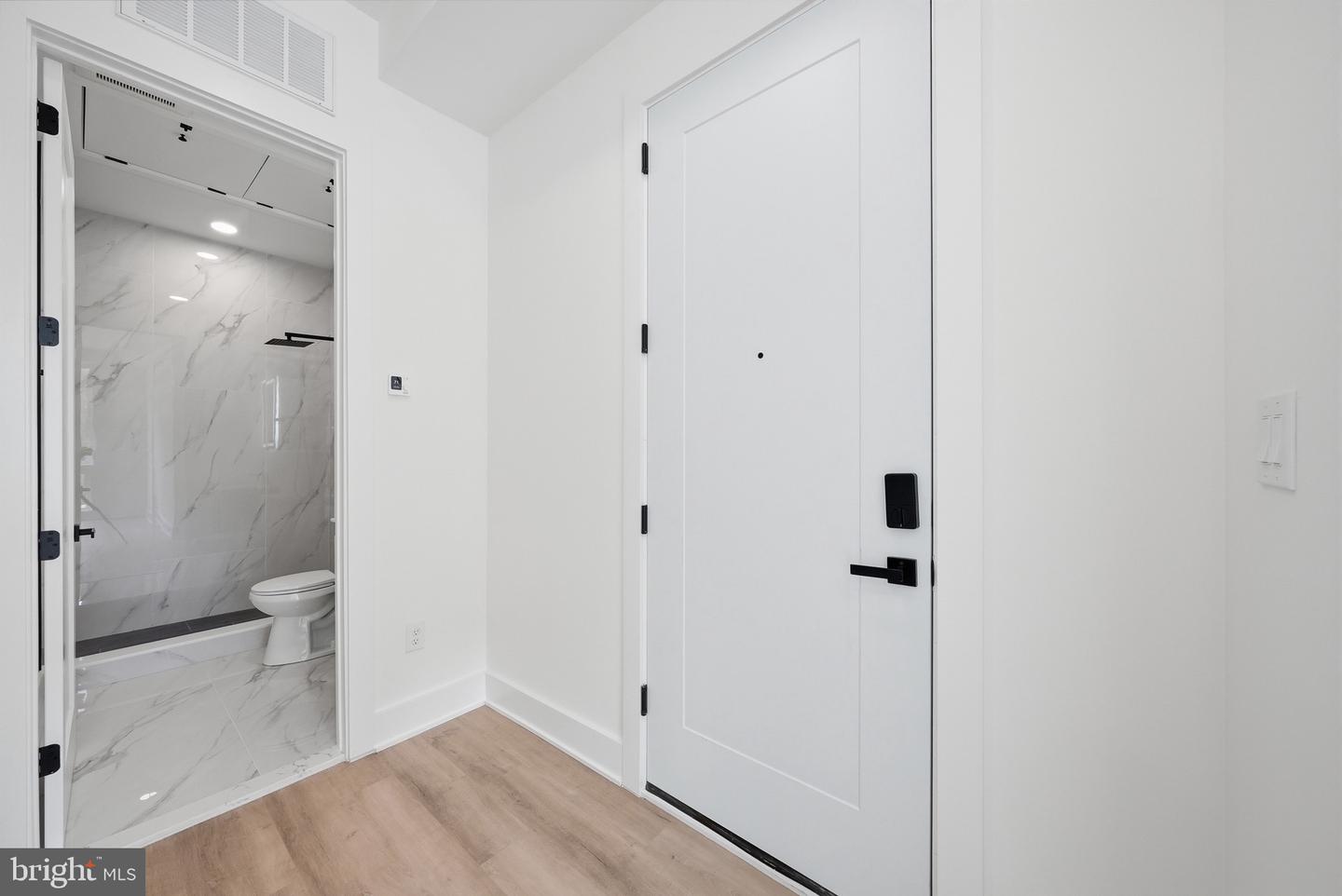 2105 M St Ne #5 Property Photo 9