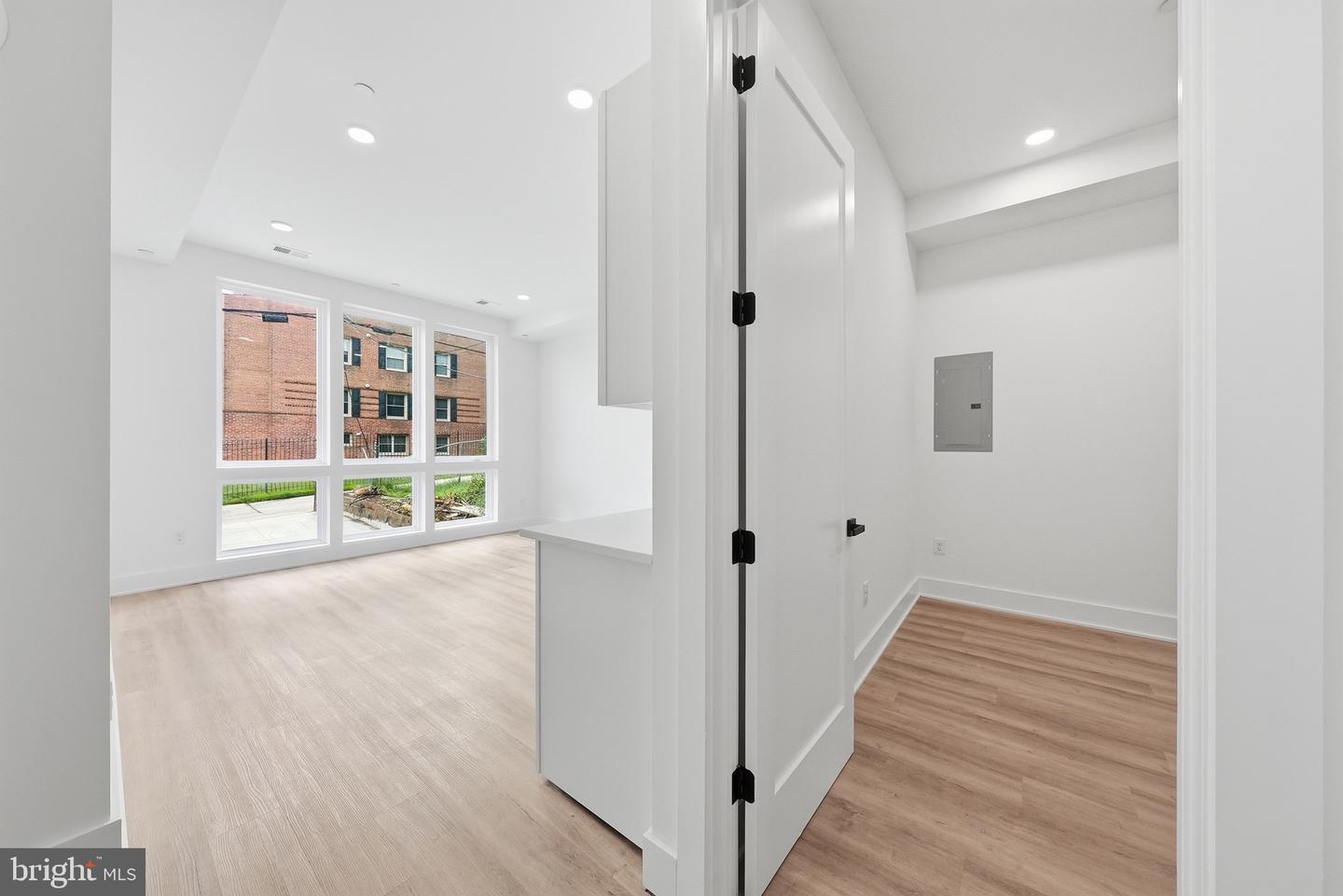 2105 M St Ne #5 Property Photo 10