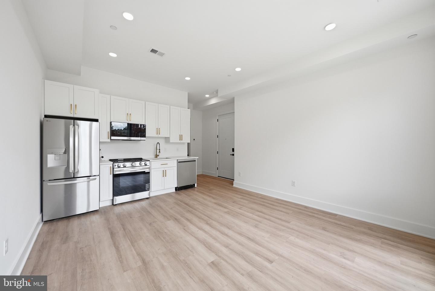 2105 M St Ne #5 Property Photo 12
