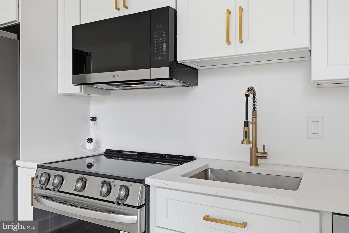 2105 M St Ne #5 Property Photo 13