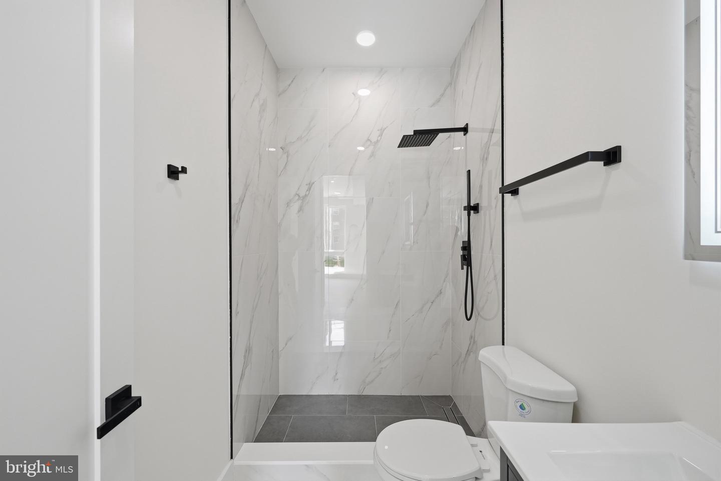 2105 M St Ne #5 Property Photo 18