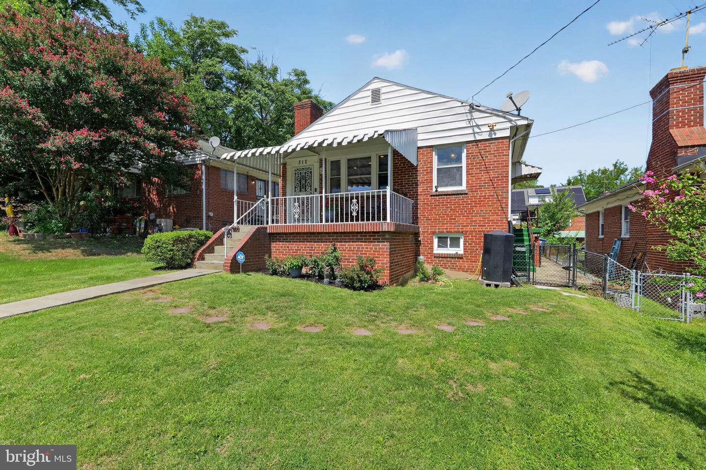 312 Oglethorpe St Ne Property Photo 2