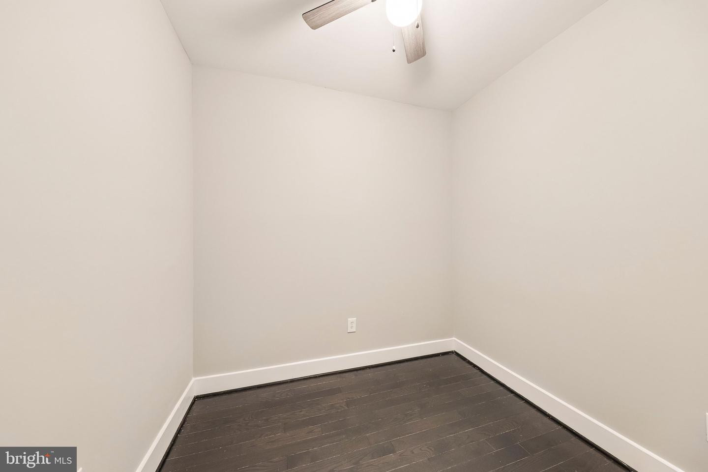 426 18th Ne #3 Property Photo 16