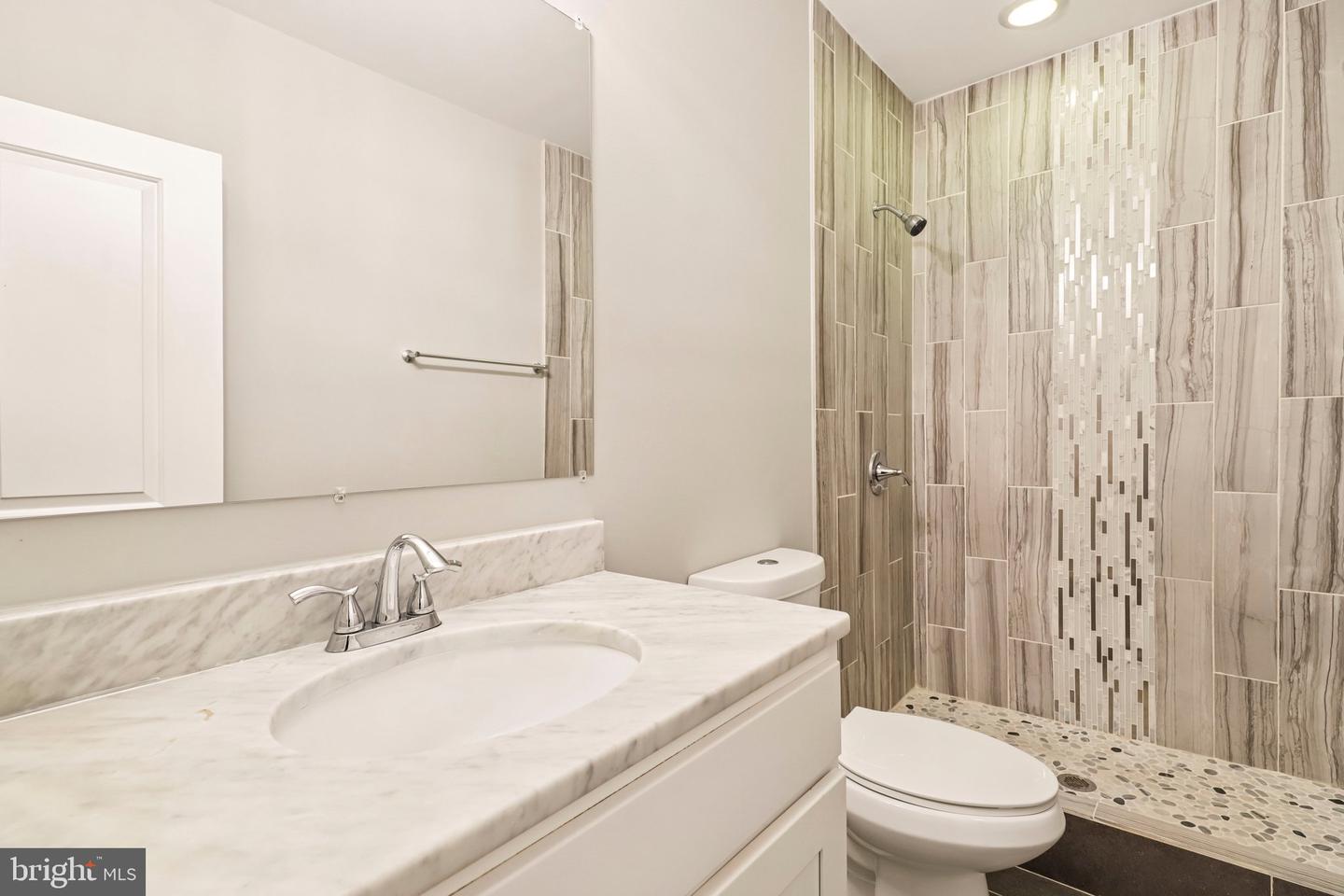 426 18th Ne #3 Property Photo 20
