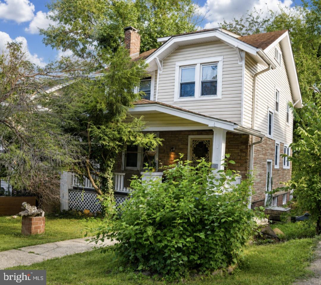 1435 Monroe St Ne Property Photo 2
