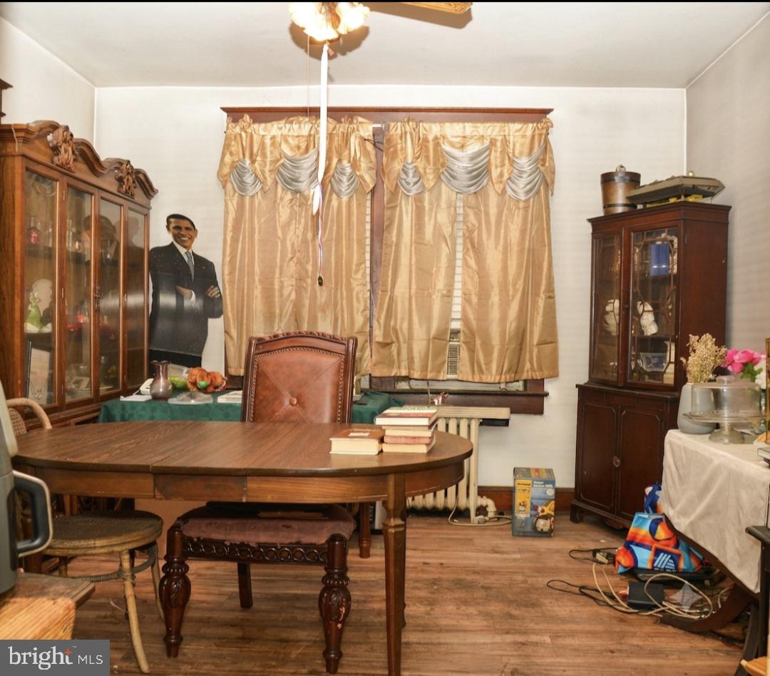 1435 Monroe St Ne Property Photo 3