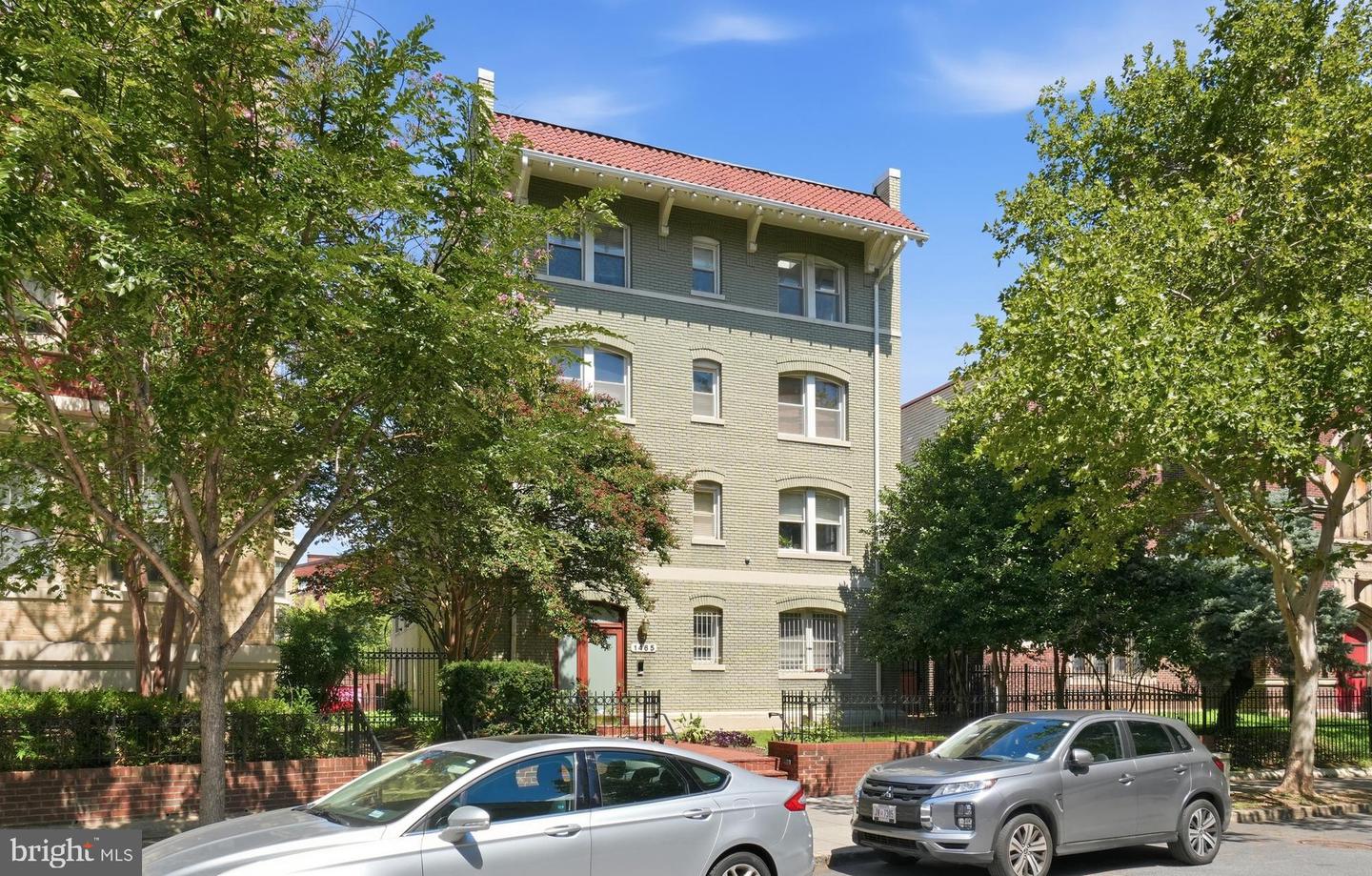 1465 COLUMBIA RD NW #203 Property Photo 1