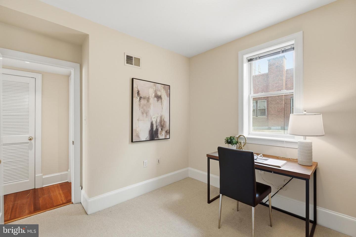 1465 Columbia Rd Nw #203 Property Photo 17