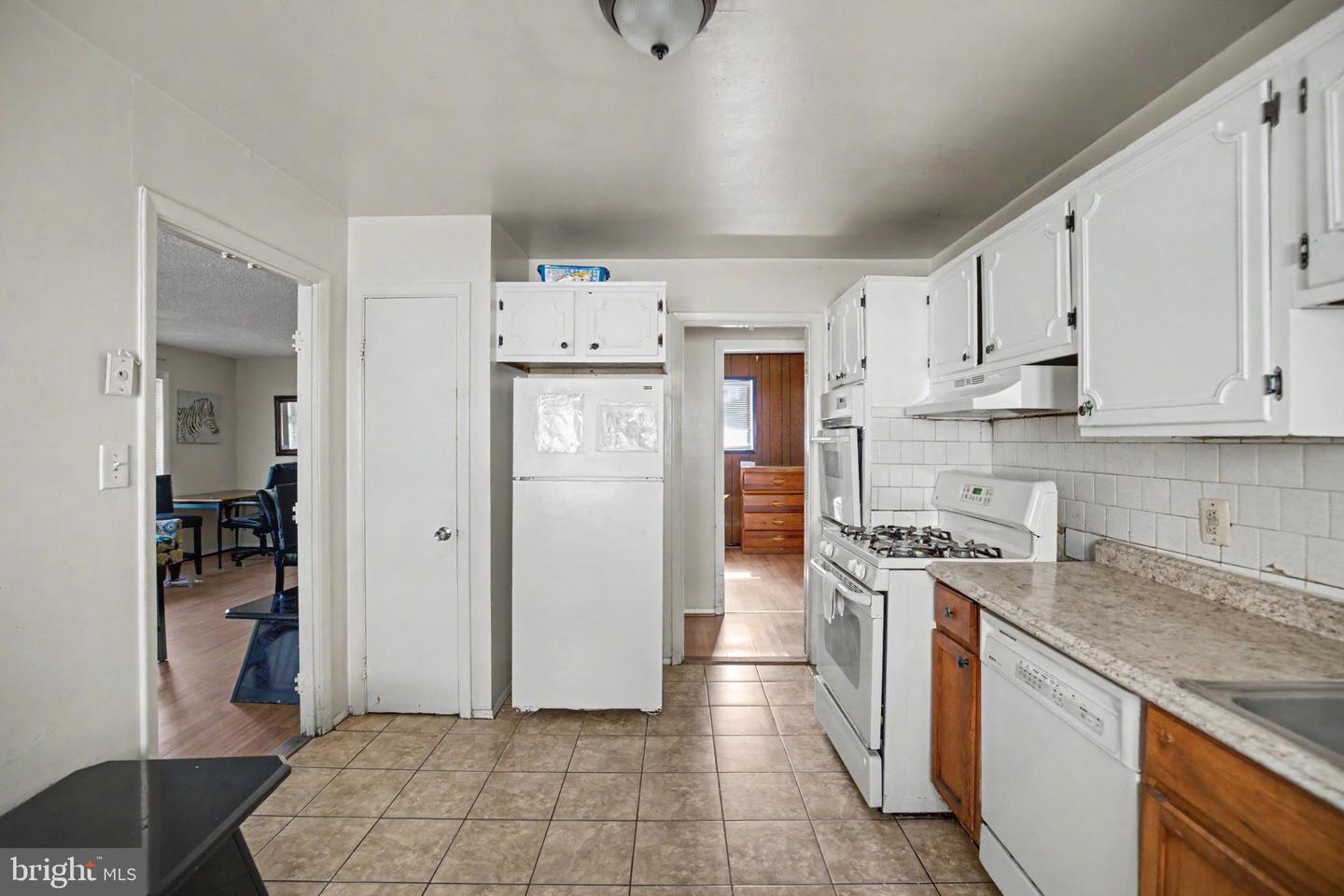 2213 Evarts St Ne Property Photo 14