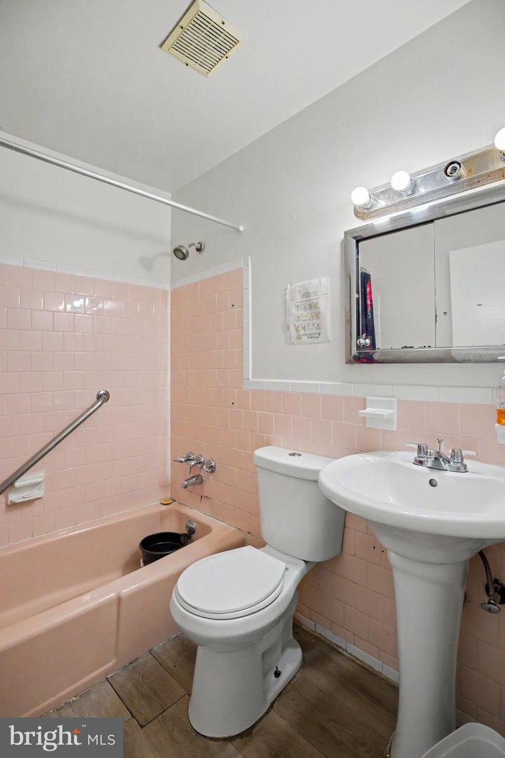 2213 Evarts St Ne Property Photo 19