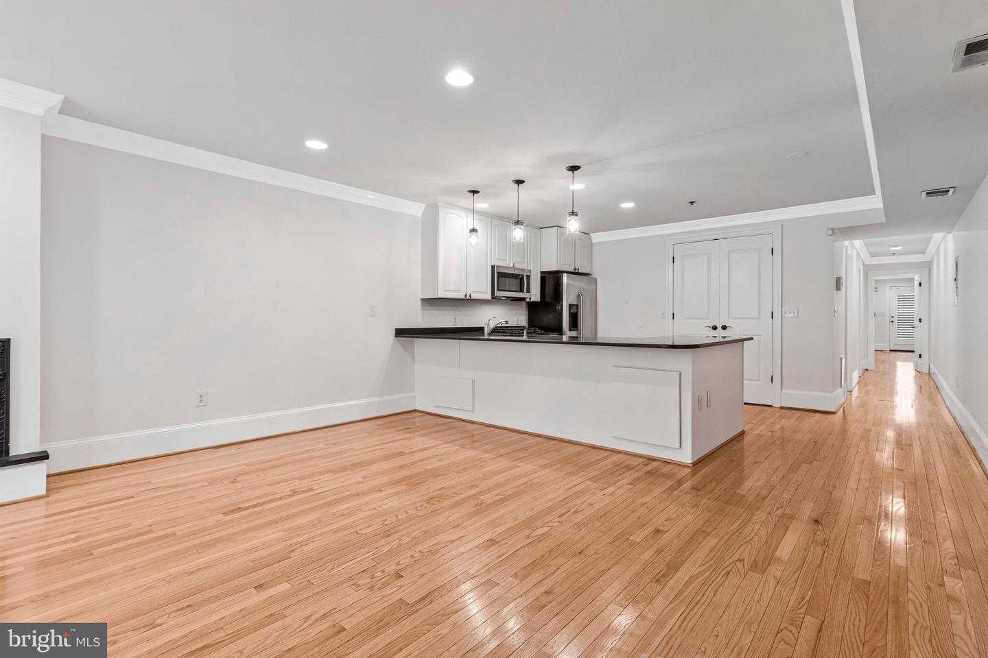 629 4th St Ne #1 Property Photo 10