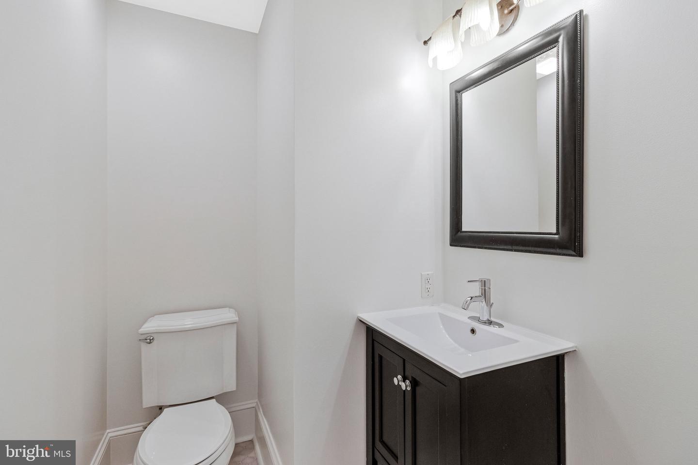 629 4th St Ne #1 Property Photo 13