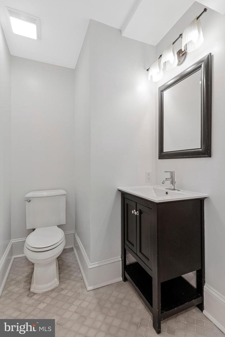 629 4th St Ne #1 Property Photo 14