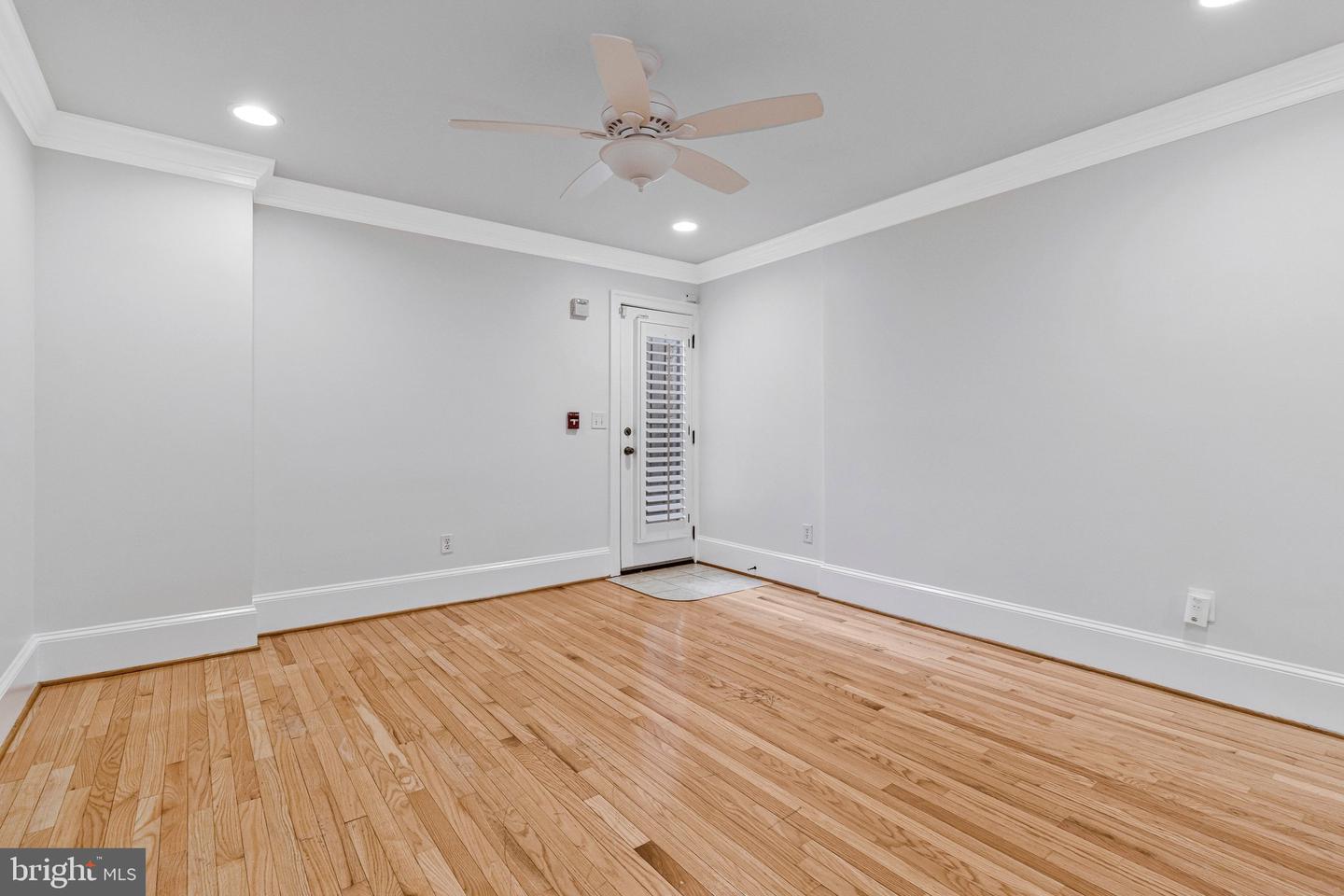 629 4th St Ne #1 Property Photo 17