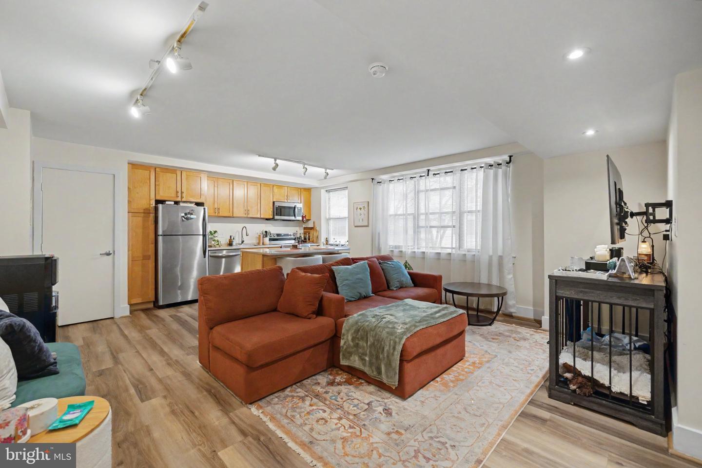 DCDC2280448 Property Photo 10